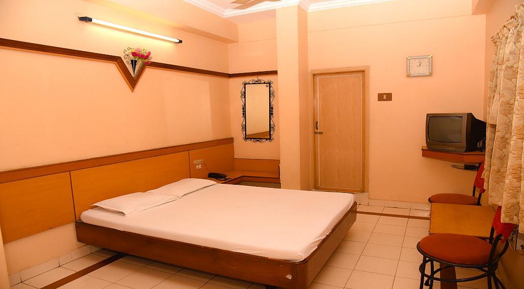 Hotel Vishnu Residency 维沙卡帕特南 外观 照片